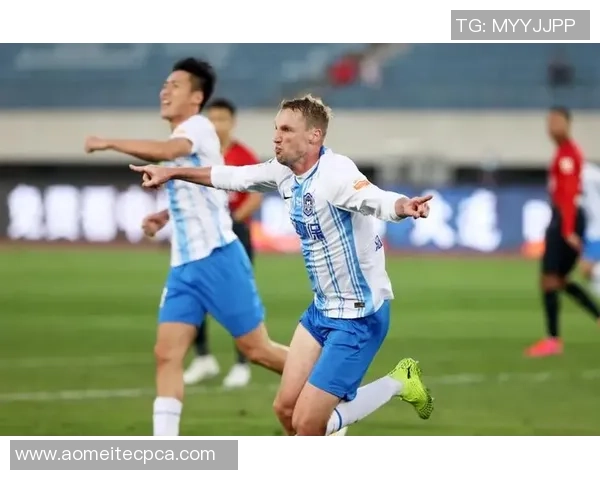 属龙足球明星退役后的新生活与未来发展探讨