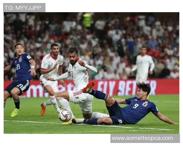 足球明星的奢华生活揭秘他们如何用财富和名声改变世界